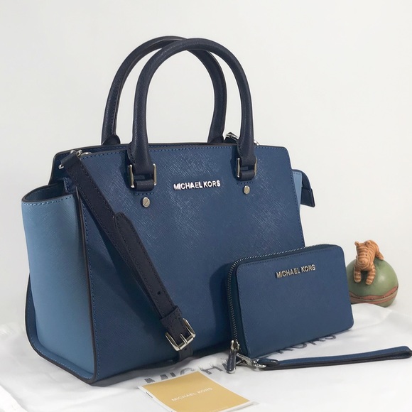 Michael Kors Handbags - NWOT Michael Kors Selma Medium Set